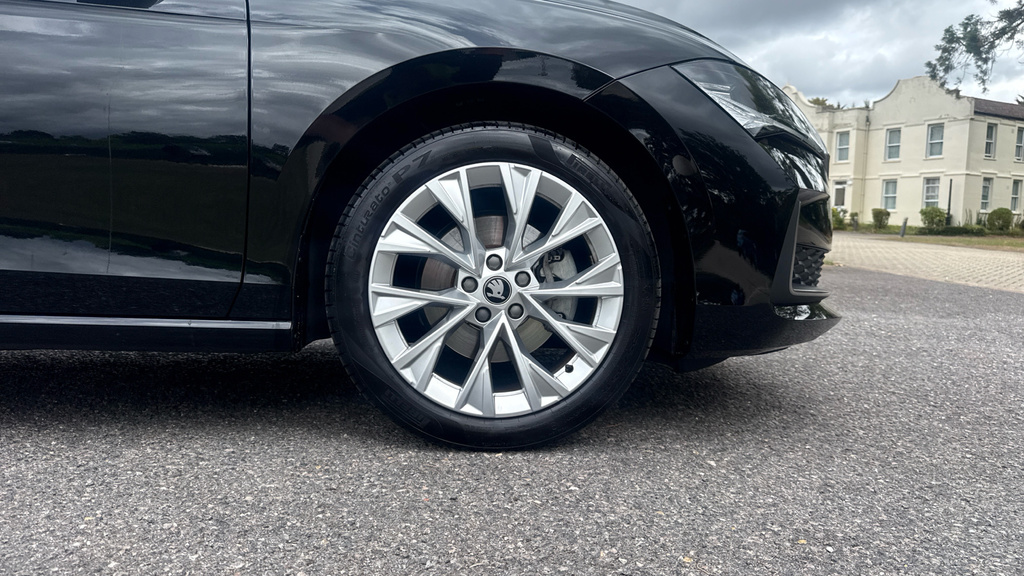 Skoda Superb Superb Estate Se L 1.5 Tsi E-tec 150 Ps Dsg Black #5