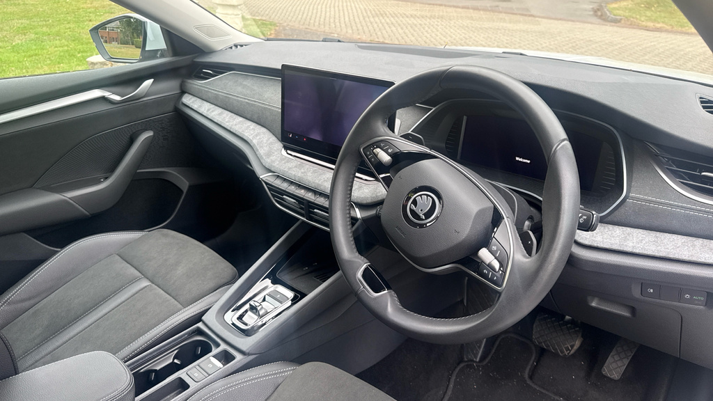 Skoda Octavia 1.5 Tsi E-tec Mhev Act Se L Hatchback H White #6