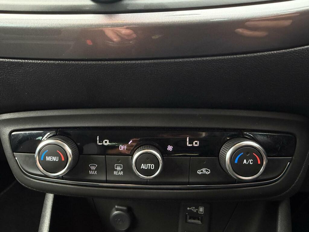 Vauxhall Crossland X 1.2 Elite Hatchback  #25