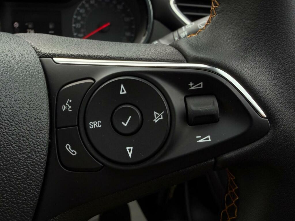 Vauxhall Crossland X 1.2 Elite Hatchback  #33