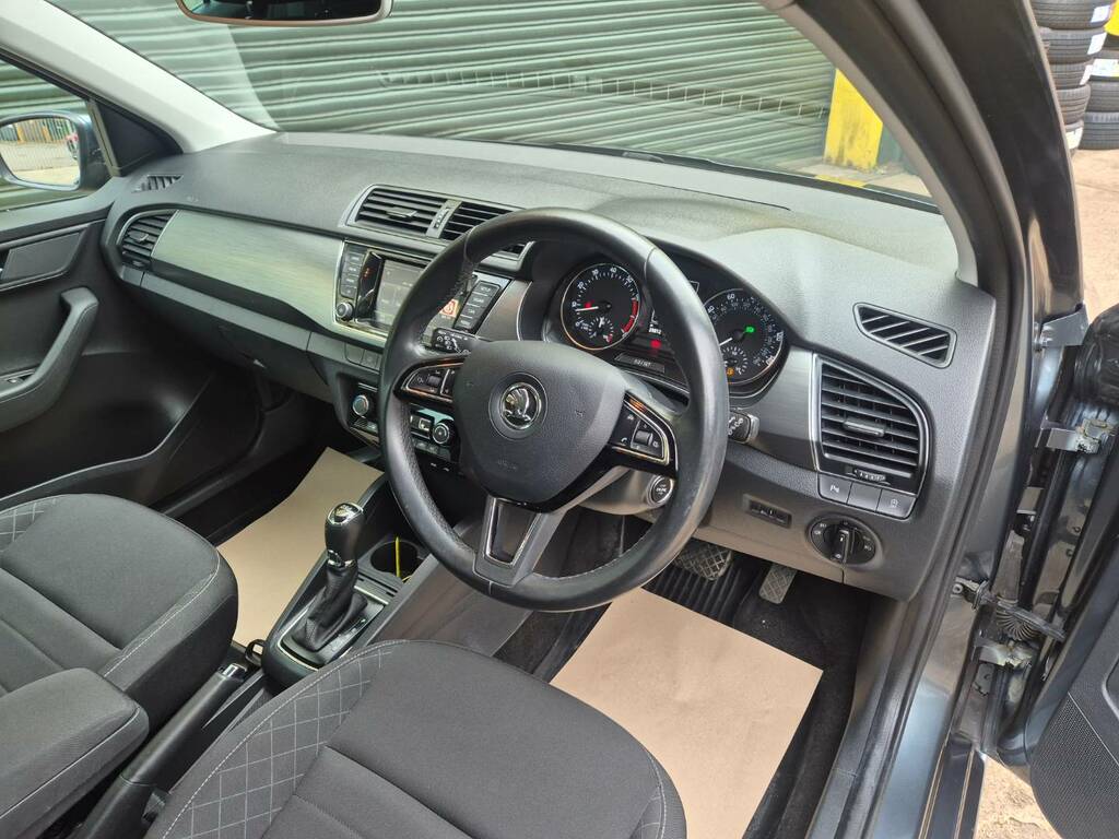 Skoda Fabia Se Blue #16