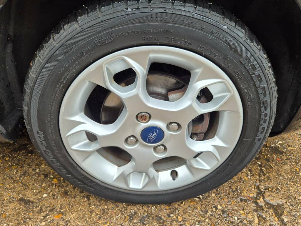 Ford Fiesta 1.4 Zetec Black #6