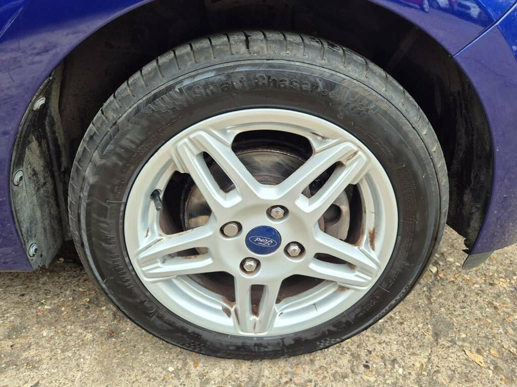 Ford KA+ 1.2 85 Zetec Blue #4