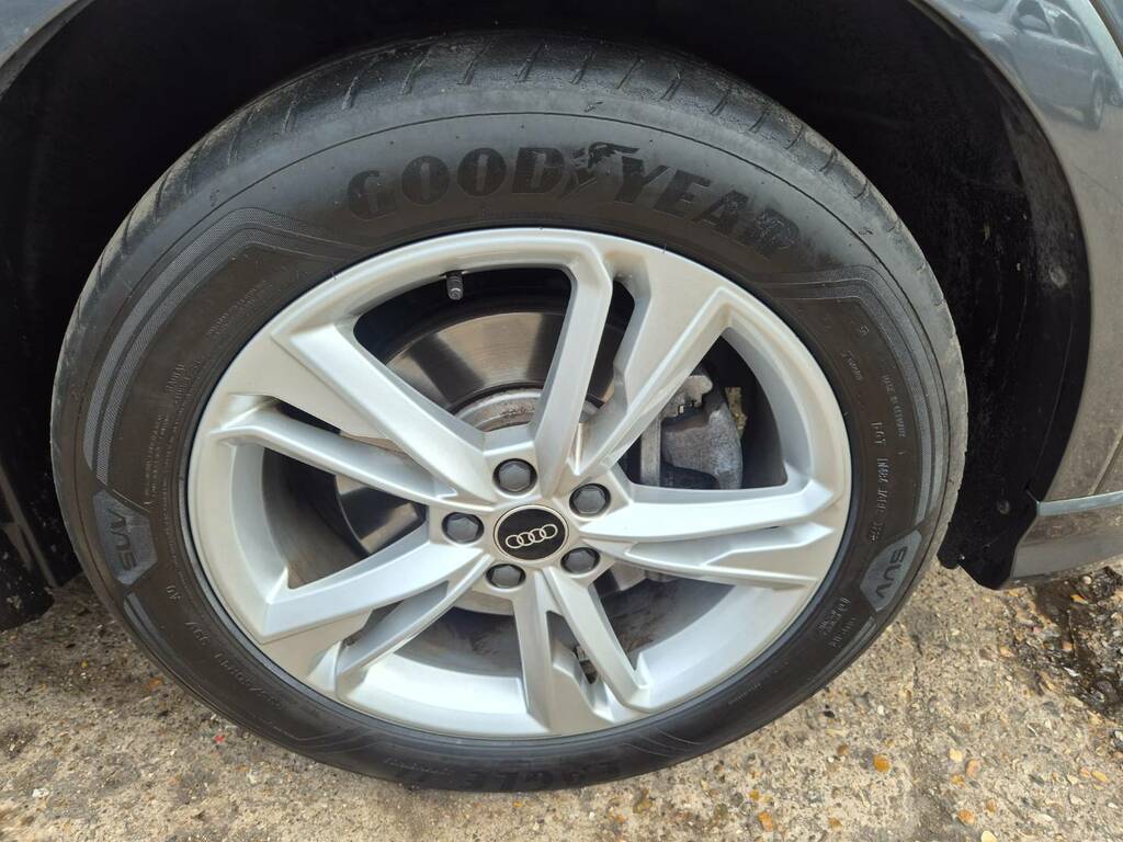 Audi Q3 40 Tfsi Quattro S Line S Tronic Grey #4