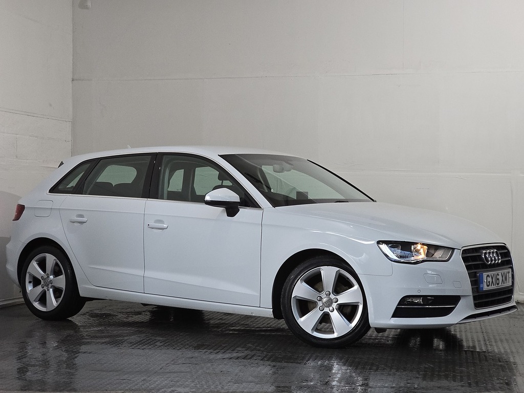 Audi A3 Tfsi Cod Sport White #2