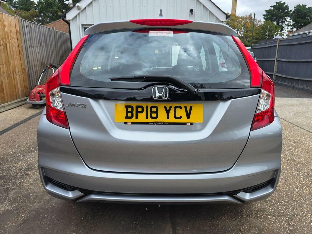Honda Jazz Hatchback 1.3 I-vtec S Euro 6 Ss 201818 Silver #3