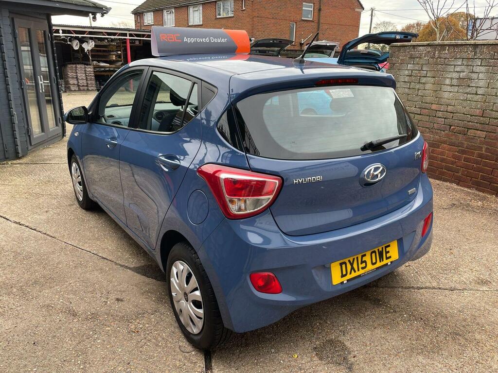 Hyundai I10 Hatchback White #14