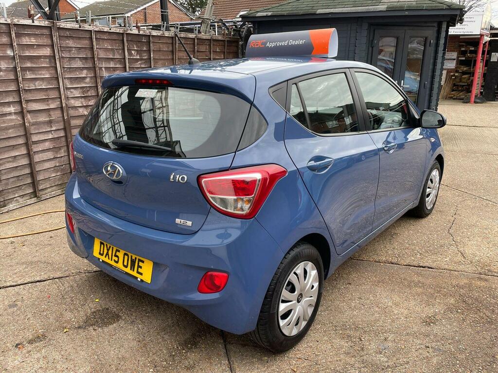 Hyundai I10 Hatchback White #16