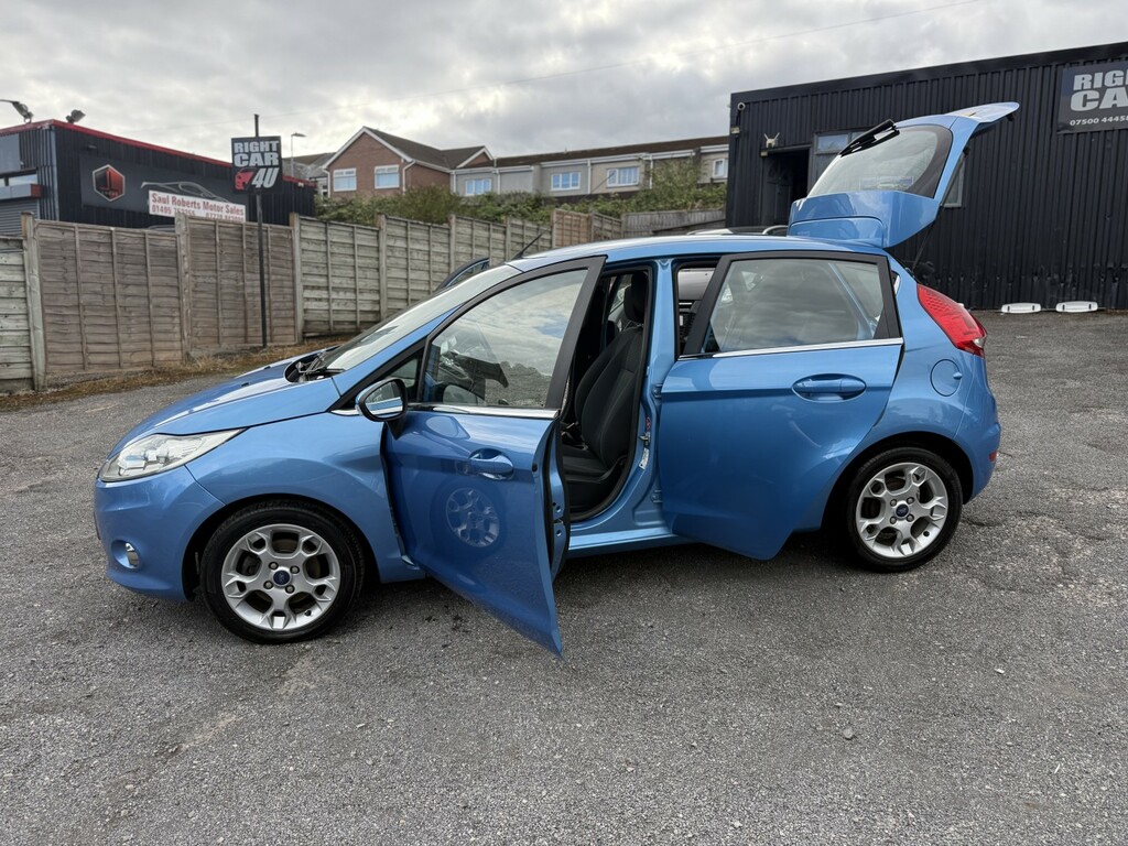 Ford Fiesta 1.4 Titanium Hatchback 149 G Black #25