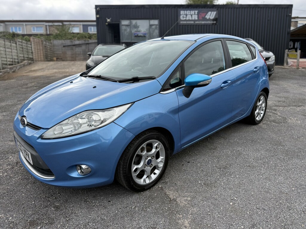 Ford Fiesta 1.4 Titanium Hatchback 149 G Black #2