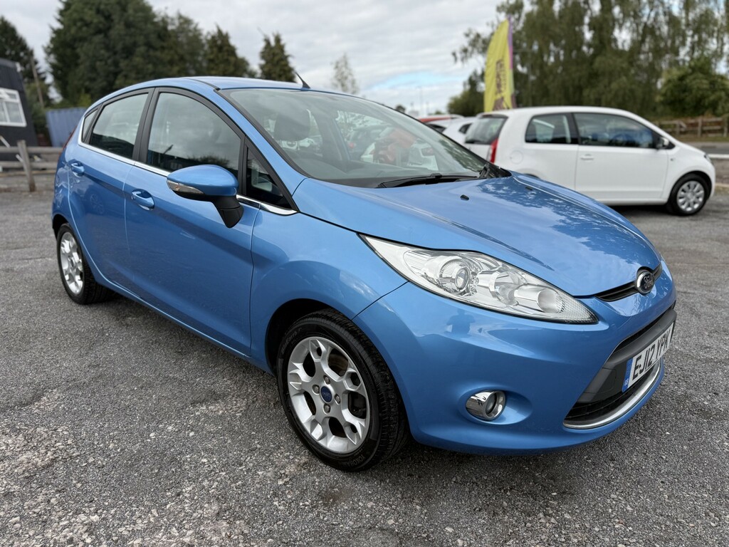 Ford Fiesta 1.4 Titanium Hatchback 149 G Black #4