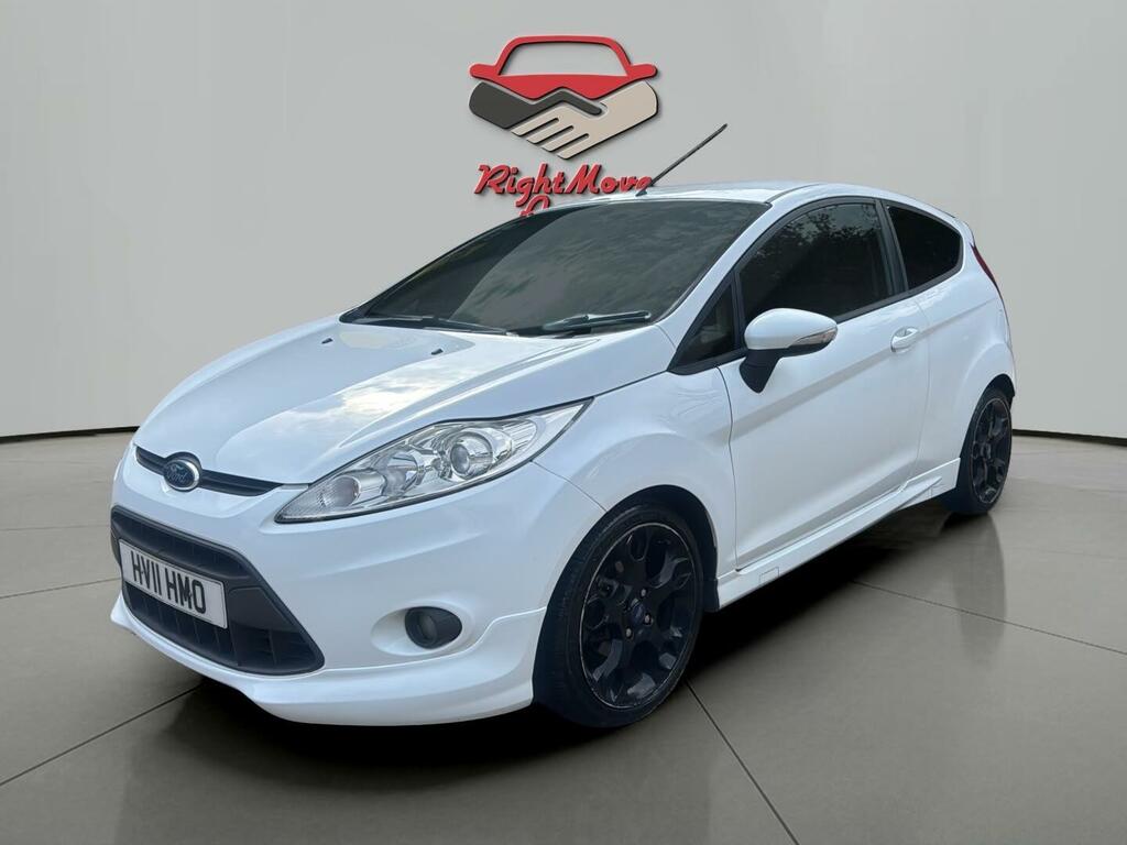 Ford Fiesta 1.4 Titanium Black #1
