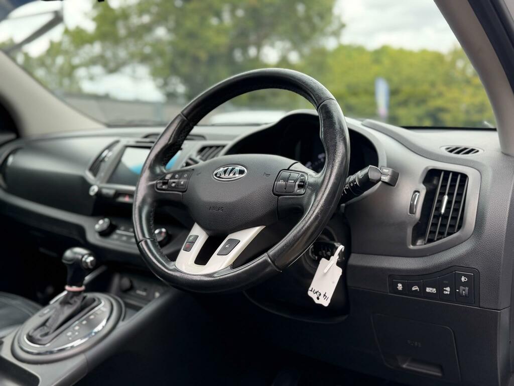 Kia Sportage 1.7 Crdi Isg 3 Sat Nav White #9