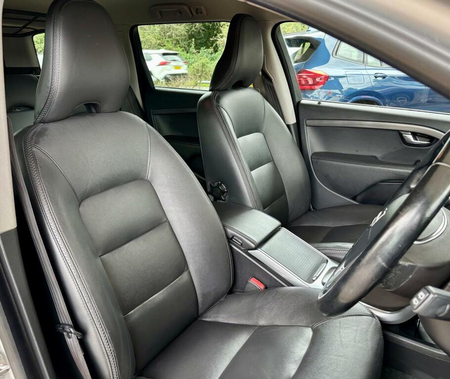 Volvo XC70 D4g Se Nav Winter Pack, Front Park Assist, Power Black #17