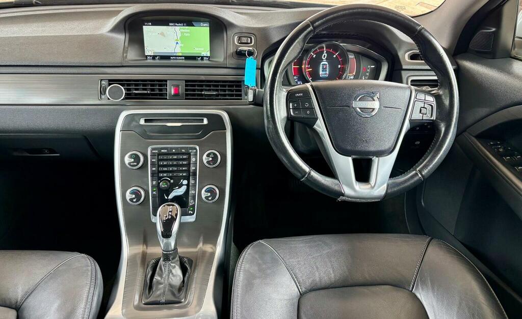 Volvo XC70 D4g Se Nav Winter Pack, Front Park Assist, Power Black #13