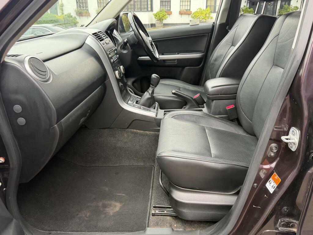 Suzuki Grand Vitara X-ec Beige #16