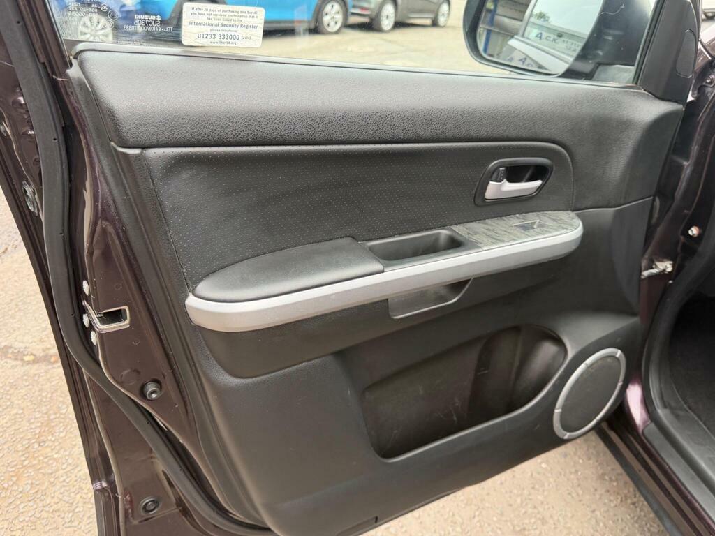 Suzuki Grand Vitara X-ec Beige #9