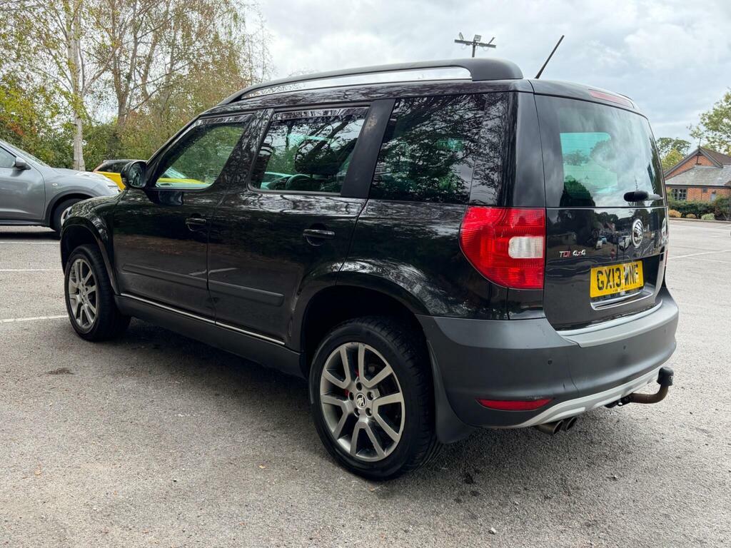 Skoda Yeti 2.0 Tdi Elegance 4Wd Euro 5 Black #3