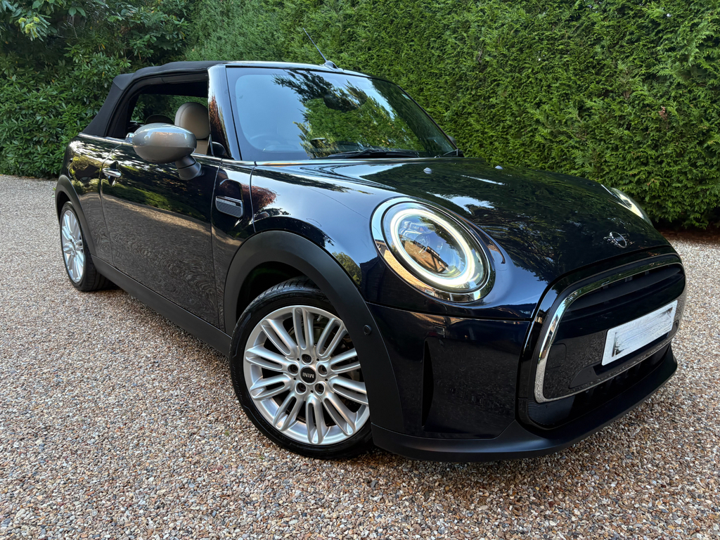 Mini Convertible 1.5 Cooper Exclusive Steptronic Euro 6 Black