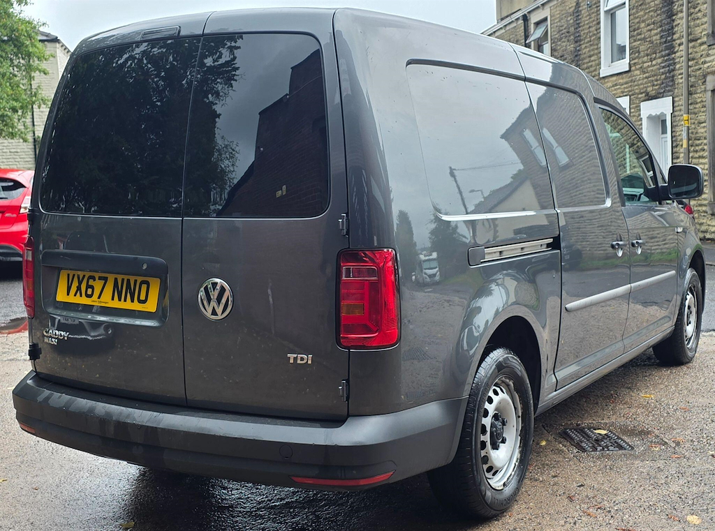 Volkswagen Caddy Maxi 2L Startline 6Dr Blue #8