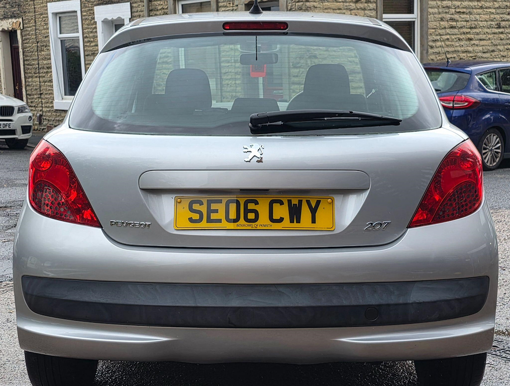 Peugeot 207 1.4 16V S Silver #6