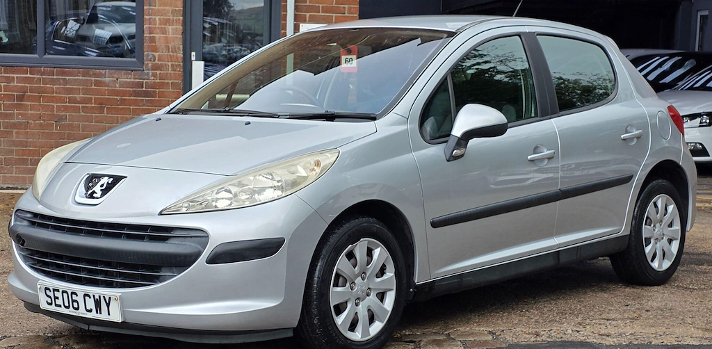 Peugeot 207 1.4 16V S Silver #3