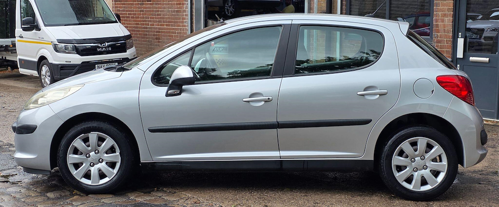 Peugeot 207 1.4 16V S Silver #5