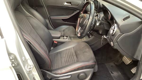 Mercedes-Benz GLA Class Black #9