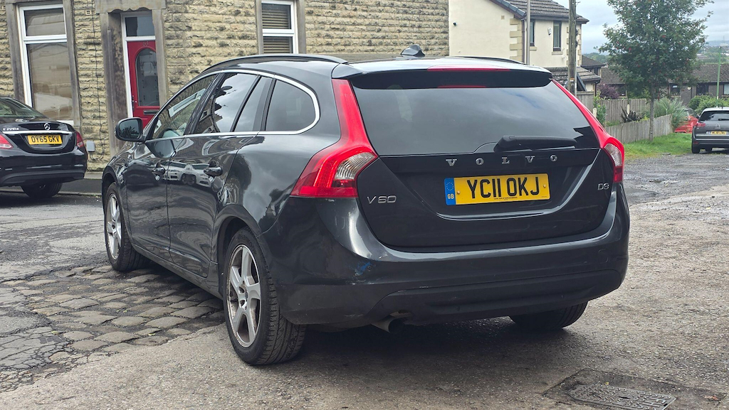 Volvo V60 2.0 D3 Se Euro 5 Grey #3