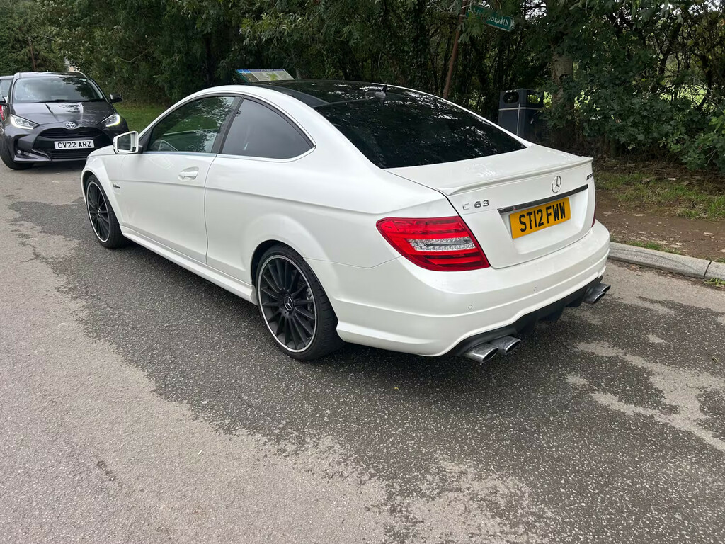 Mercedes-Benz C Class C200 Cdi Blueefficiency Executive Se White #5