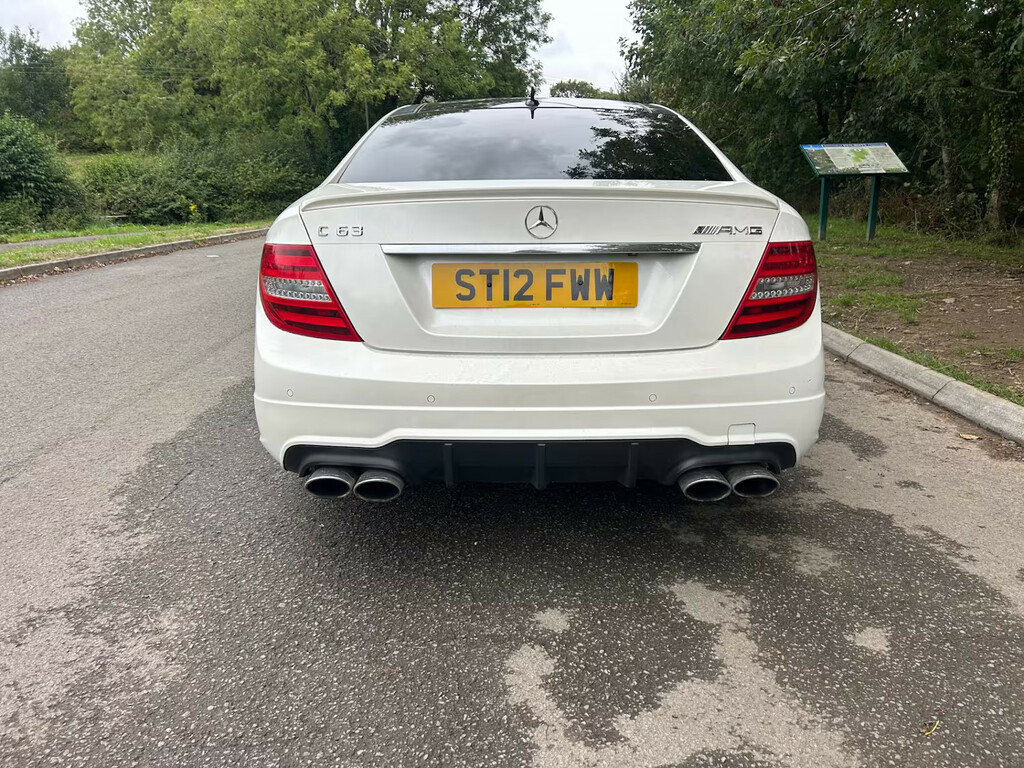 Mercedes-Benz C Class C200 Cdi Blueefficiency Executive Se White #6