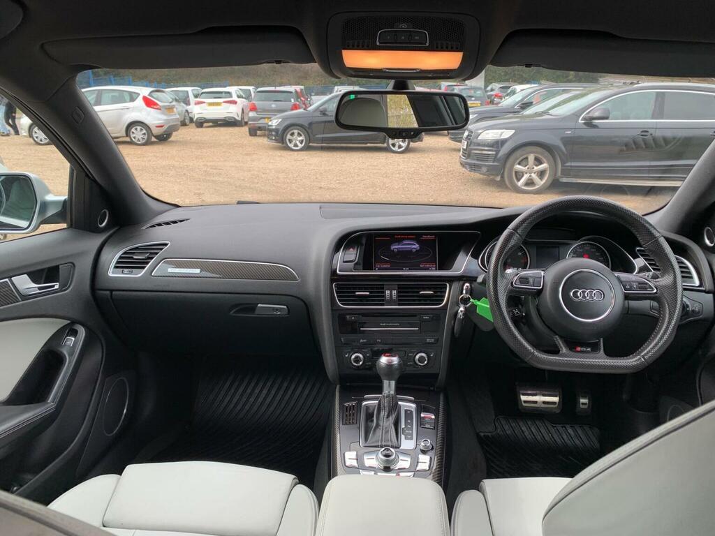 Audi RS4 Avant Rs 4 Fsi Quattro White #11
