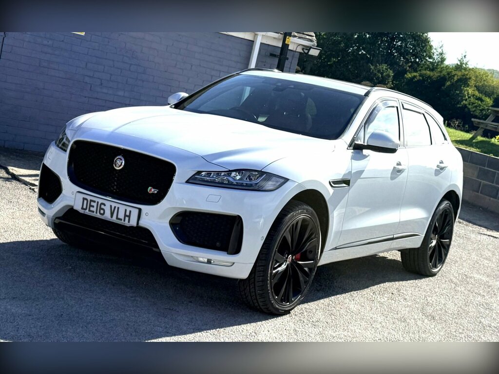 Jaguar F-Pace Prestige Silver #7