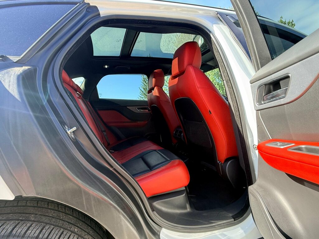 Jaguar F-Pace Prestige Silver #30