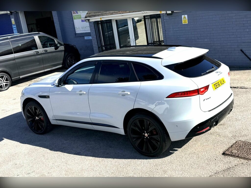 Jaguar F-Pace 3.0 D300 V6 S Awd Euro 6 Ss White #4