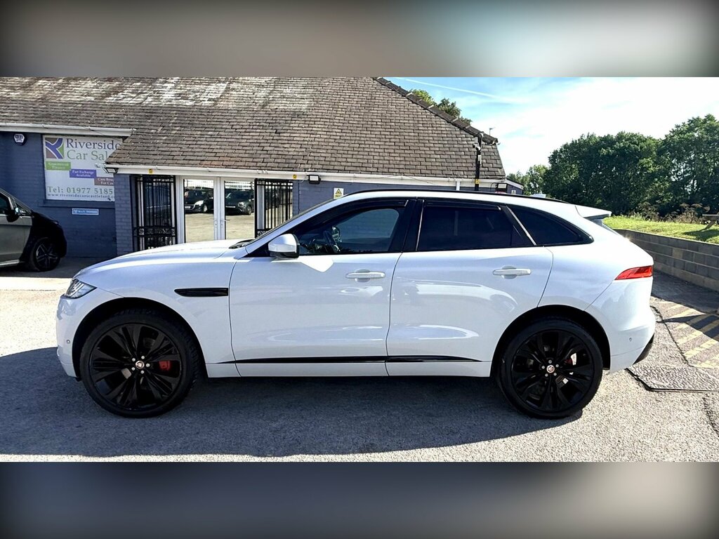 Jaguar F-Pace Prestige Silver #9