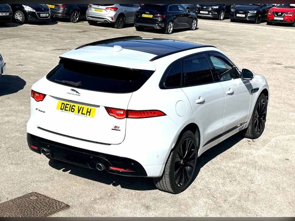 Jaguar F-Pace Prestige Silver #22