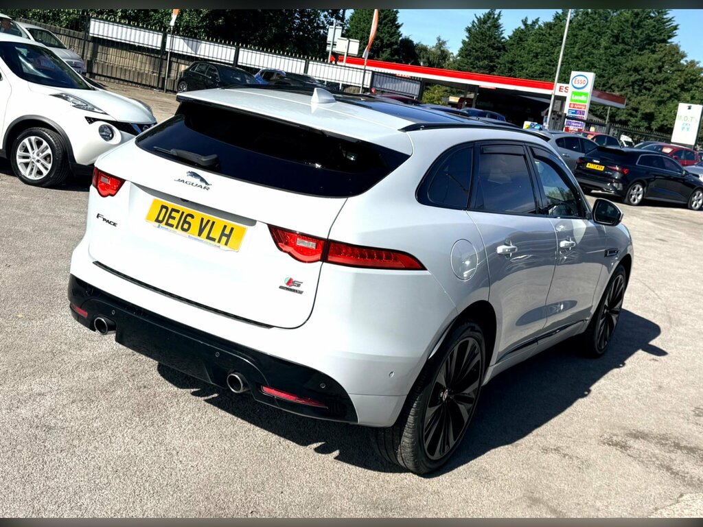 Jaguar F-Pace Prestige Silver #23