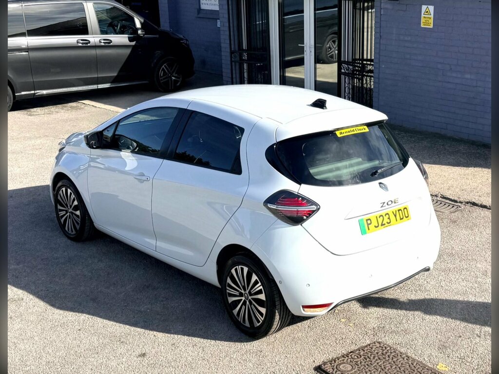 Renault Zoe R135 Ev50 52Kwh Techno Boost Charge White #5