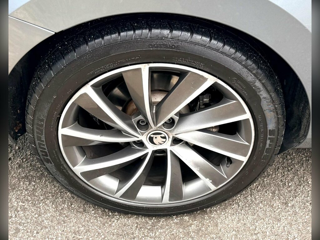 Skoda Superb 2.0 Se Technology Tdi Dsg 148 Bhp Blue #18