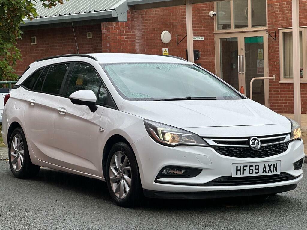 Vauxhall Astra 1.6 Cdti Blueinjection Design Sports Tourer White
