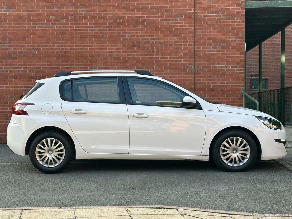 Peugeot 308 1.6 Bluehdi Allure Hatchback White #6