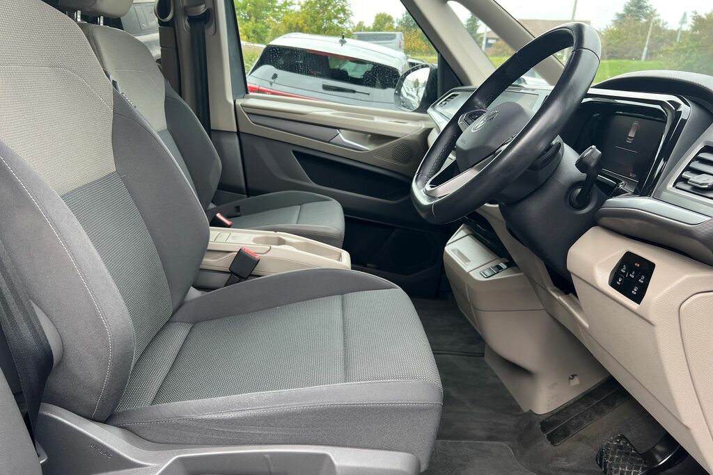 Volkswagen Multivan Style Long 150 Ps 2.0 Tdi 7-Speed Dsg Red #19