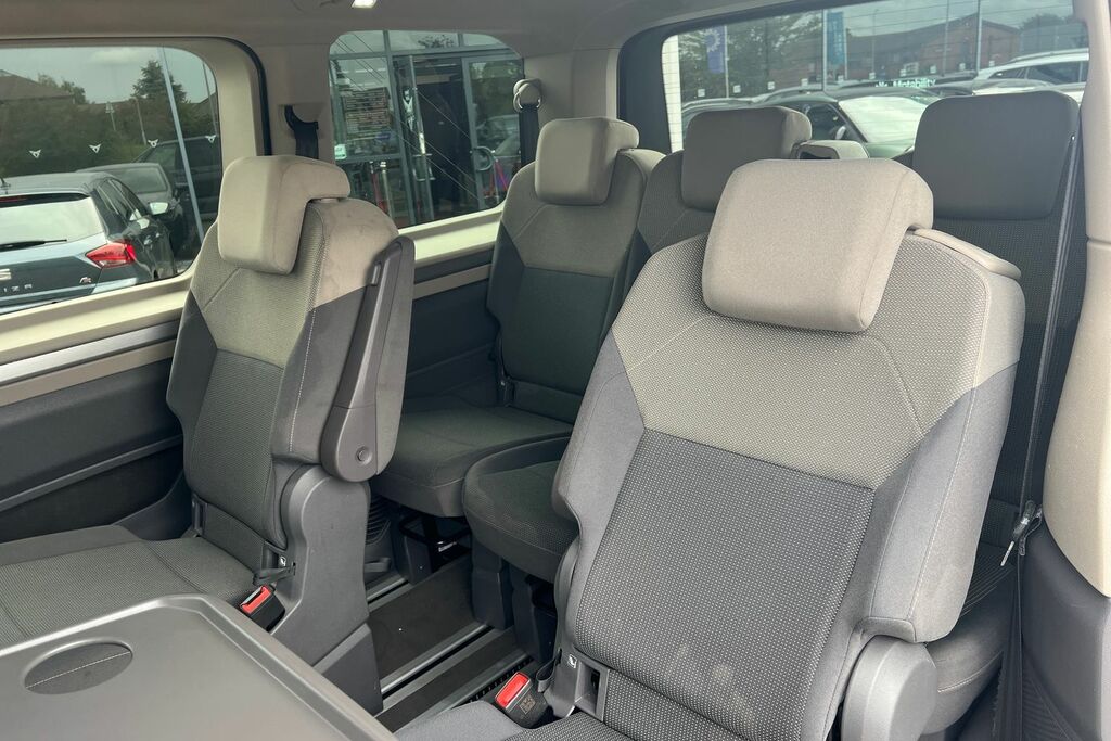 Volkswagen Multivan Style Long 150 Ps 2.0 Tdi 7-Speed Dsg Red #9