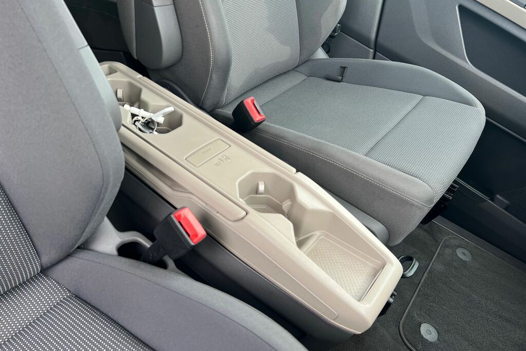 Volkswagen Multivan Style Long 150 Ps 2.0 Tdi 7-Speed Dsg Red #20