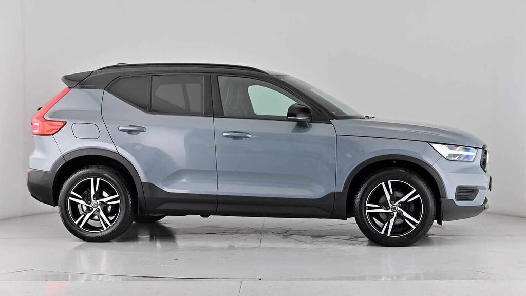 Volvo XC40 Ultimate Dark Black #72