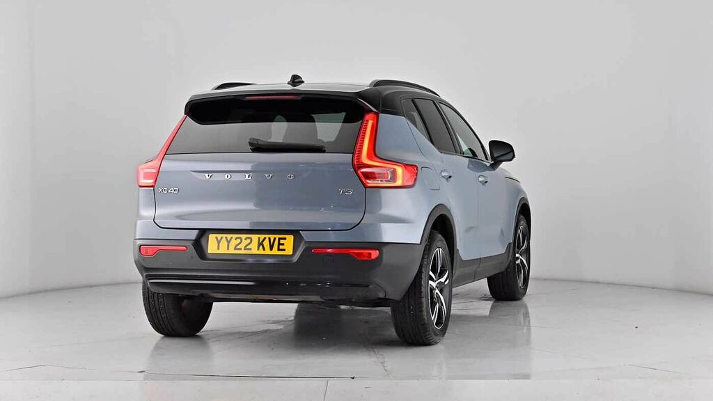 Volvo XC40 Ultimate Dark Black #64