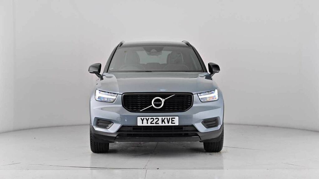 Volvo XC40 Ultimate Dark Black #44