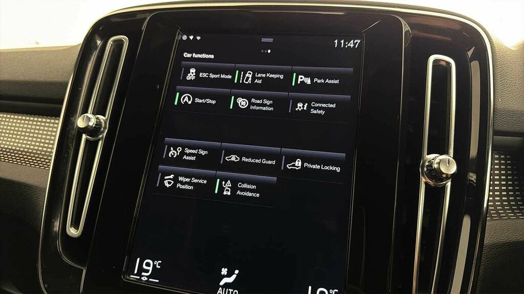 Volvo XC40 Ultimate Dark Black #23