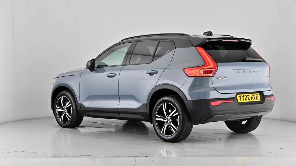 Volvo XC40 Ultimate Dark Black #58